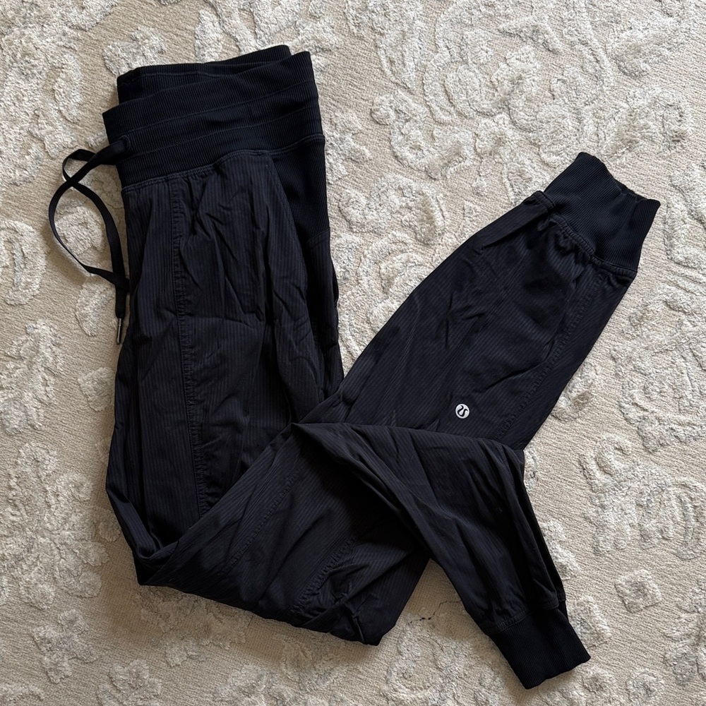 lululemon athletic Black Women's studio Jogger Pants, size 4, like new